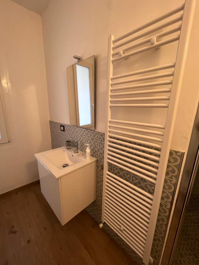 Bed and Breakfast Le Stanze Di Alicam Arona Exterior foto