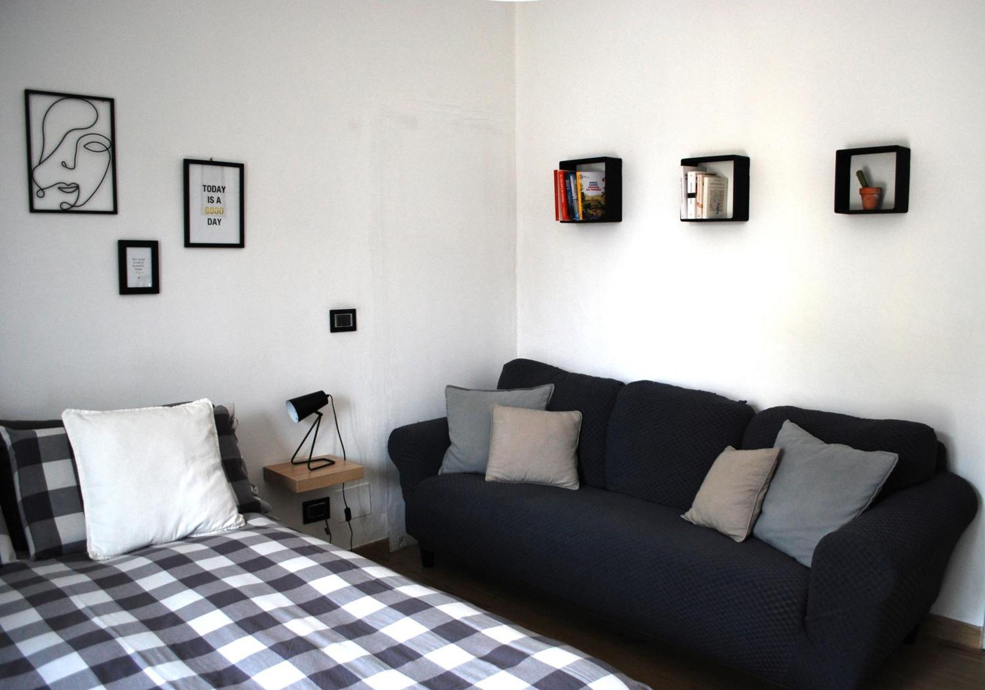 Bed and Breakfast Le Stanze Di Alicam Arona Exterior foto